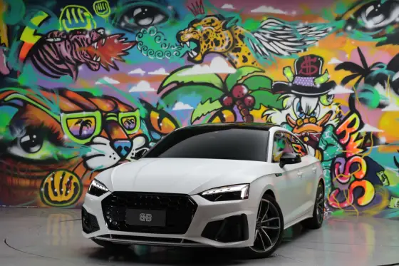 AUDI A5 2024