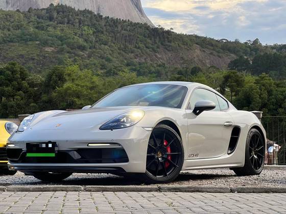 PORSCHE 718 2024