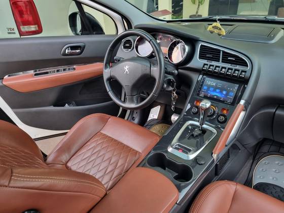 PEUGEOT 3008 2015