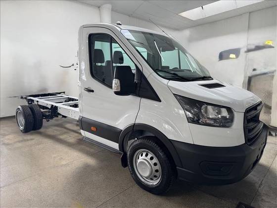 FORD TRANSIT 2025