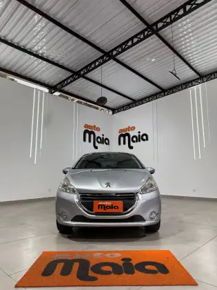 PEUGEOT 208 2014