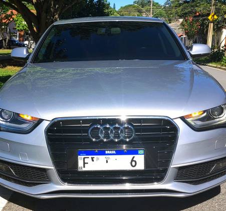 AUDI A4 2016