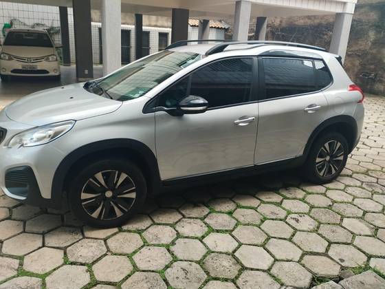 PEUGEOT 2008 2022