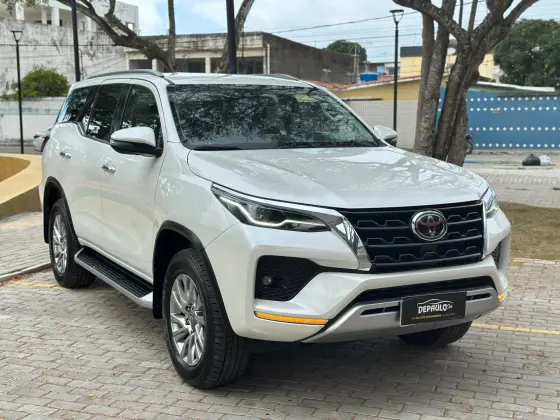 TOYOTA HILUX SW4 2021