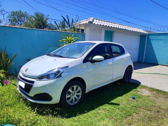 PEUGEOT 208 2018