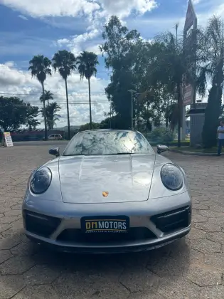 PORSCHE 911 2024