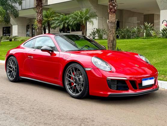PORSCHE 911 2019
