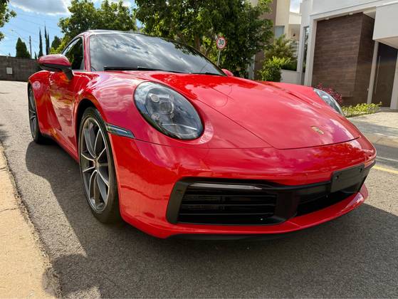 PORSCHE 911 2020