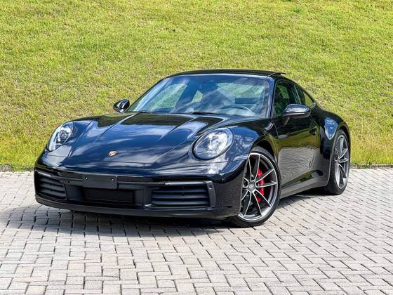 PORSCHE 911 2024