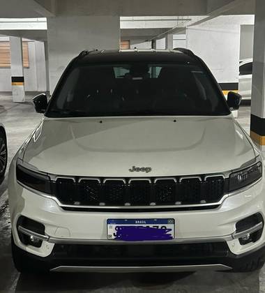 JEEP COMMANDER 2023