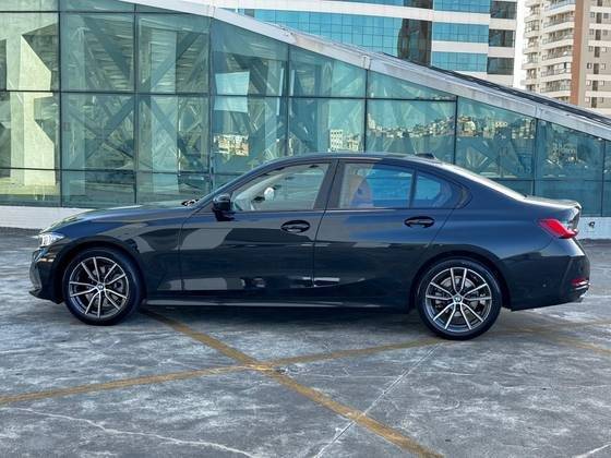 BMW 320i 2023
