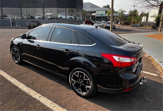 FORD FOCUS 2015