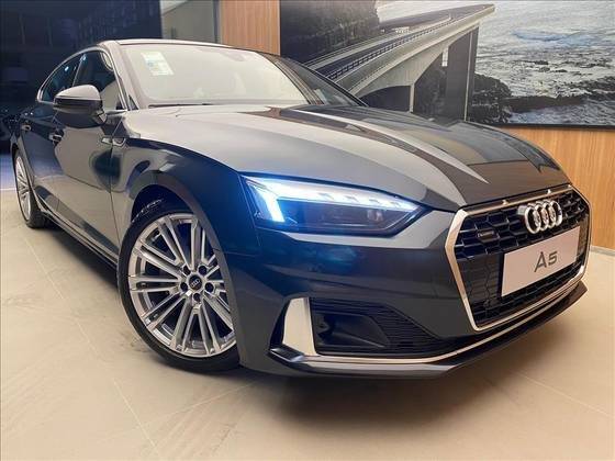 AUDI A5 2024