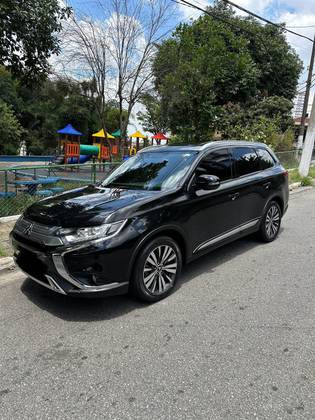 MITSUBISHI OUTLANDER 2020