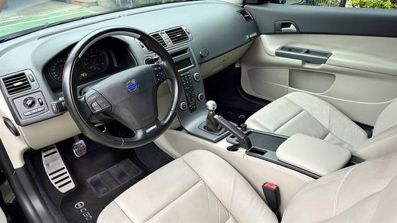 VOLVO C30 2012