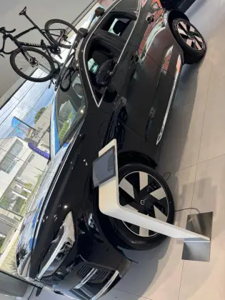 VOLVO XC60 2024