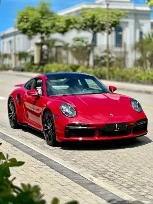 PORSCHE 911 2021