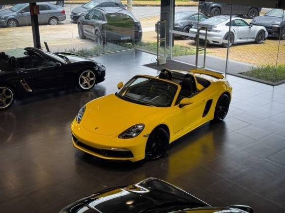 PORSCHE 718 2024