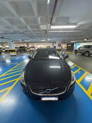 VOLVO S60 2011