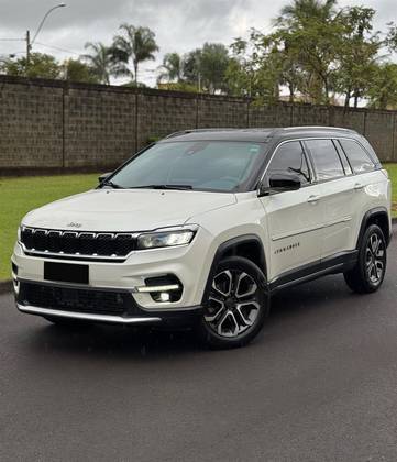JEEP COMMANDER 2023