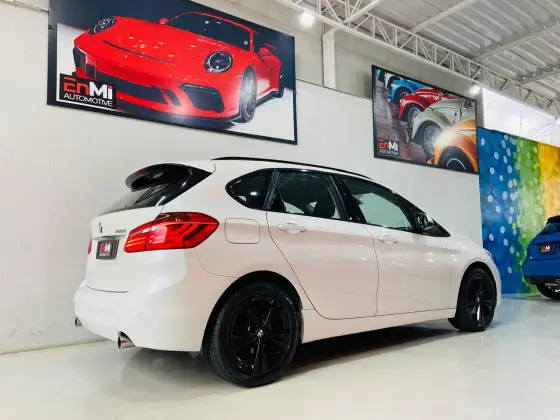 BMW 220i 2017