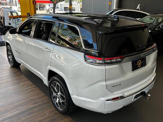 JEEP COMMANDER 2022