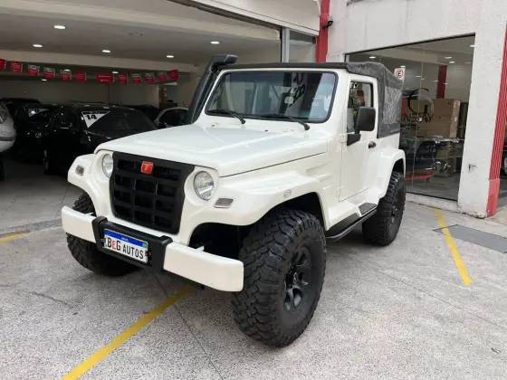 TROLLER T4 2013