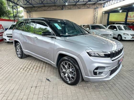 JEEP COMMANDER 2023