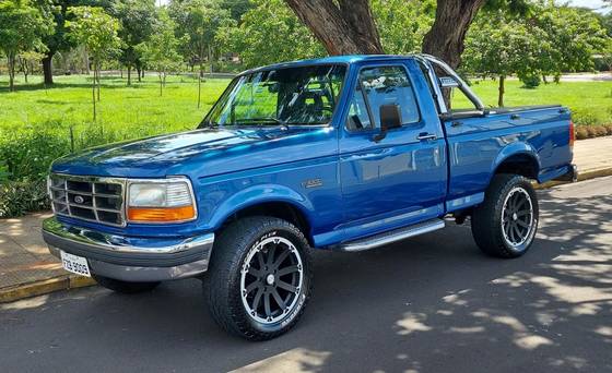 FORD F-1000 1997