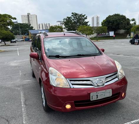 NISSAN LIVINA 2014