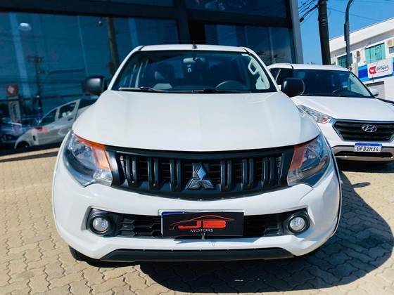 MITSUBISHI L200 TRITON 2023