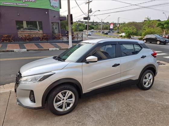 NISSAN KICKS 2022