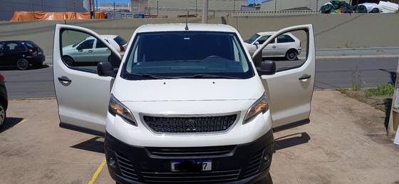 PEUGEOT EXPERT 2023