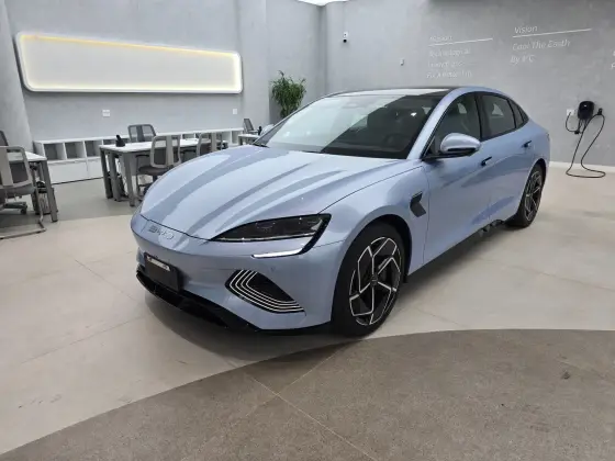 BYD SEAL 2025