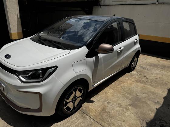 JAC E-JS1 2025