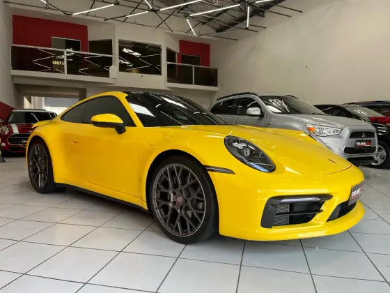 PORSCHE 911 2024