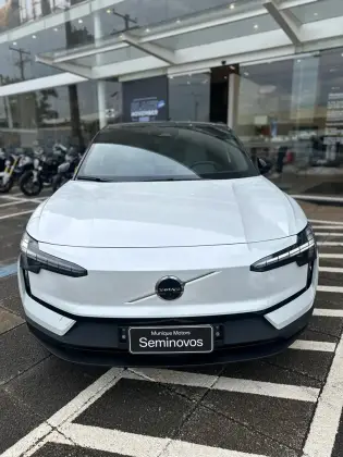 VOLVO EX30 2024