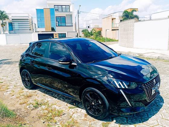 PEUGEOT 208 2023