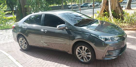 TOYOTA COROLLA 2018
