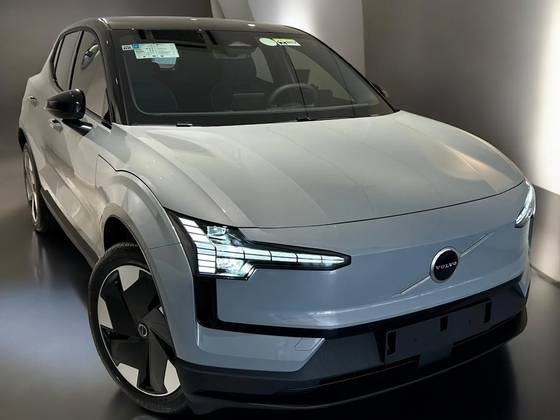 VOLVO EX30 2024