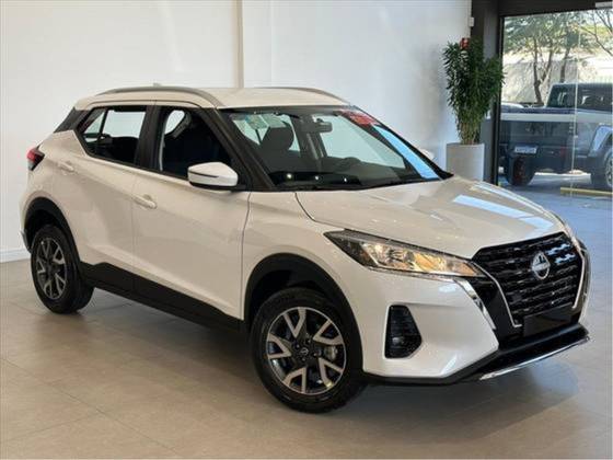 NISSAN KICKS 2024
