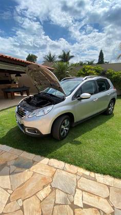PEUGEOT 2008 2018