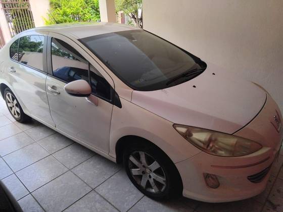PEUGEOT 408 2012