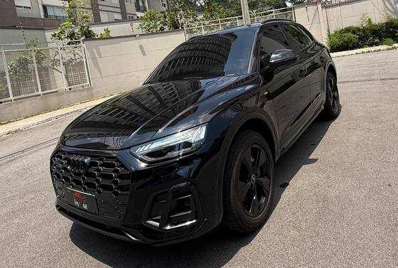 AUDI Q5 2022