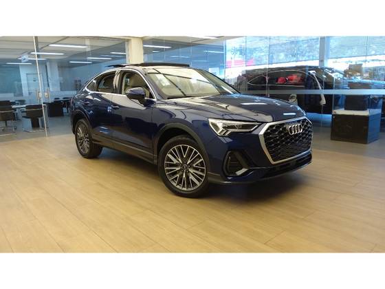 AUDI Q3 2024