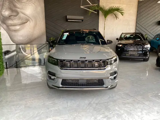 JEEP COMMANDER 2025