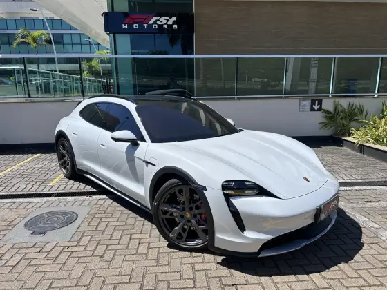 PORSCHE TAYCAN 2023