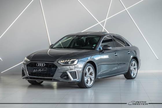 AUDI A4 2021