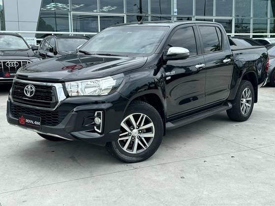TOYOTA HILUX 2020