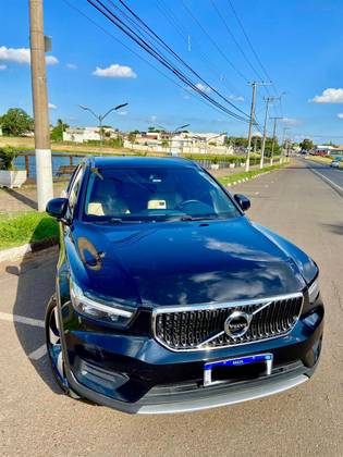 VOLVO XC40 2019